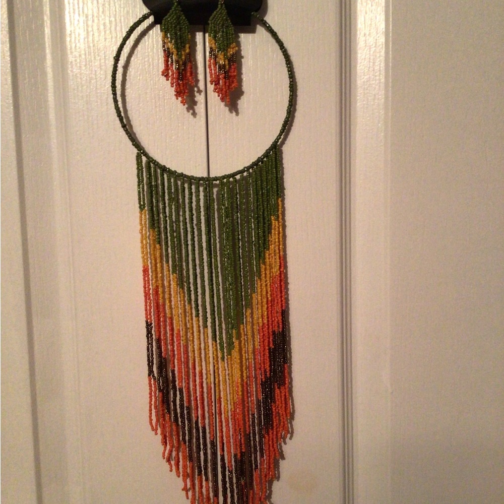 Beaded necklace set